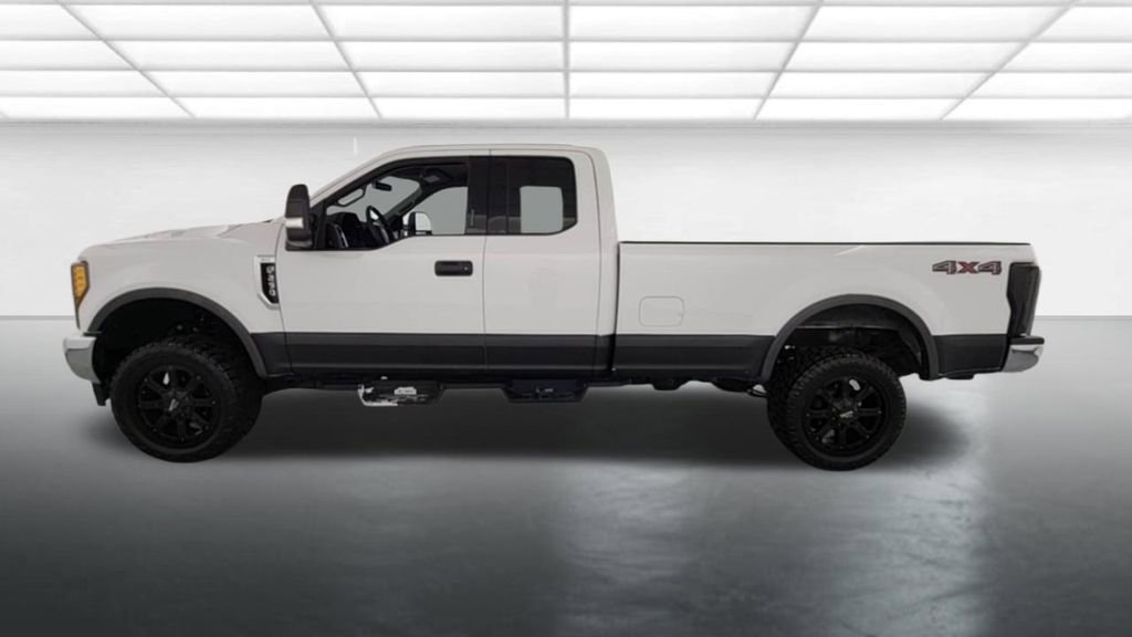 Used 2017 Ford F250 XLT w/ XLT Value Package image 5