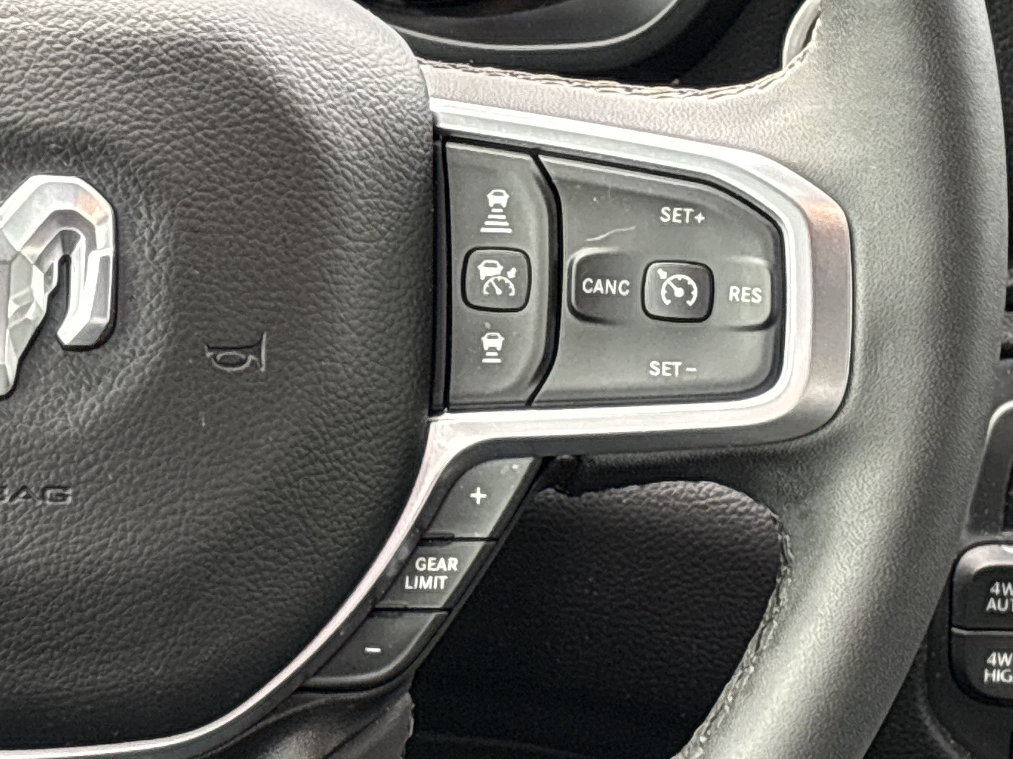 Used 2025 RAM 1500 Big Horn AWD/4WD image 22