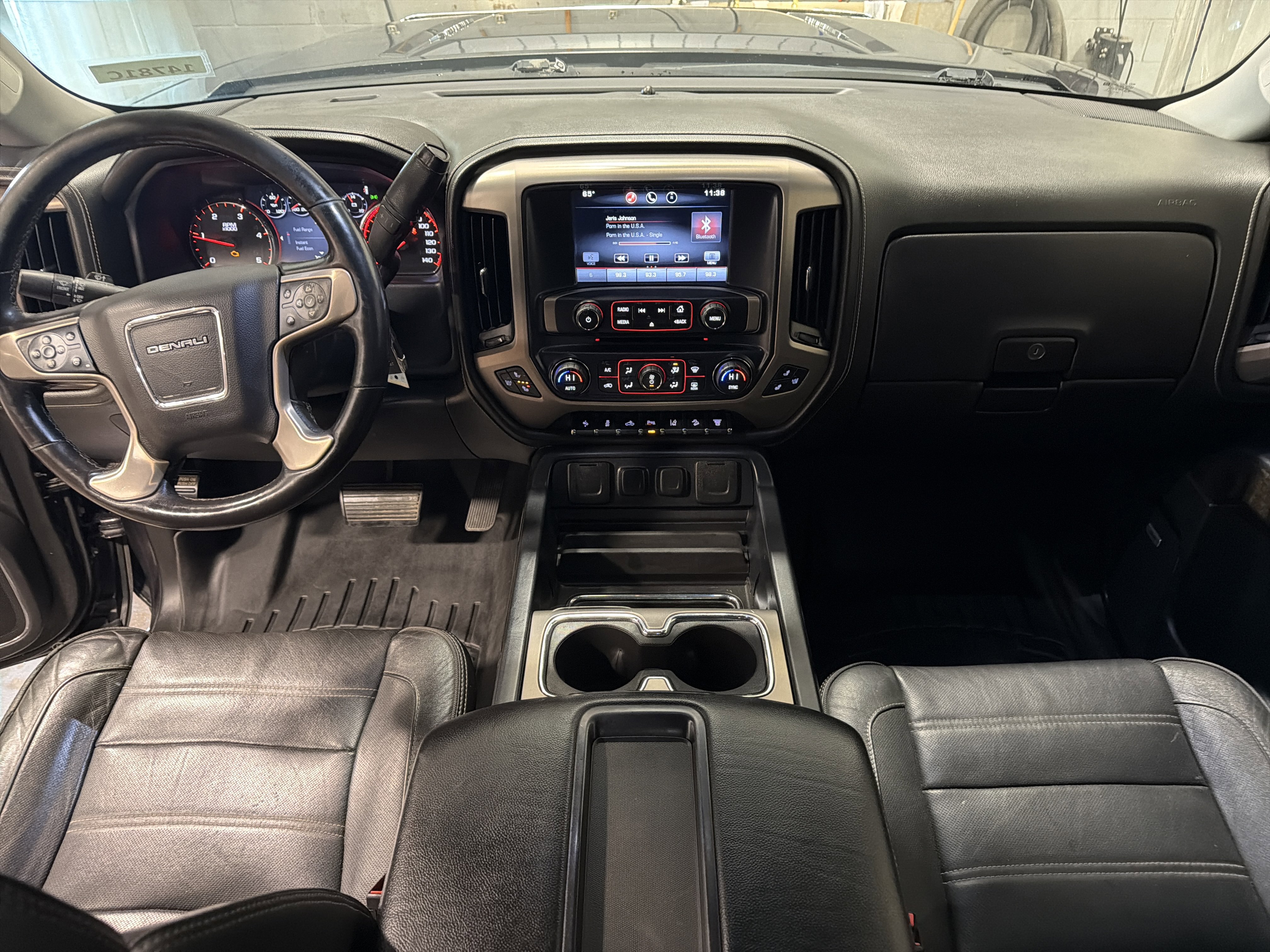 Used 2015 GMC Sierra 3500 Denali w/ Duramax Plus Package image 4