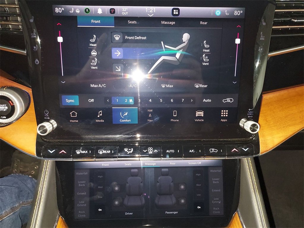 New 2024 Jeep Grand Wagoneer L Series III w/ HD Trailer Tow Package image 24