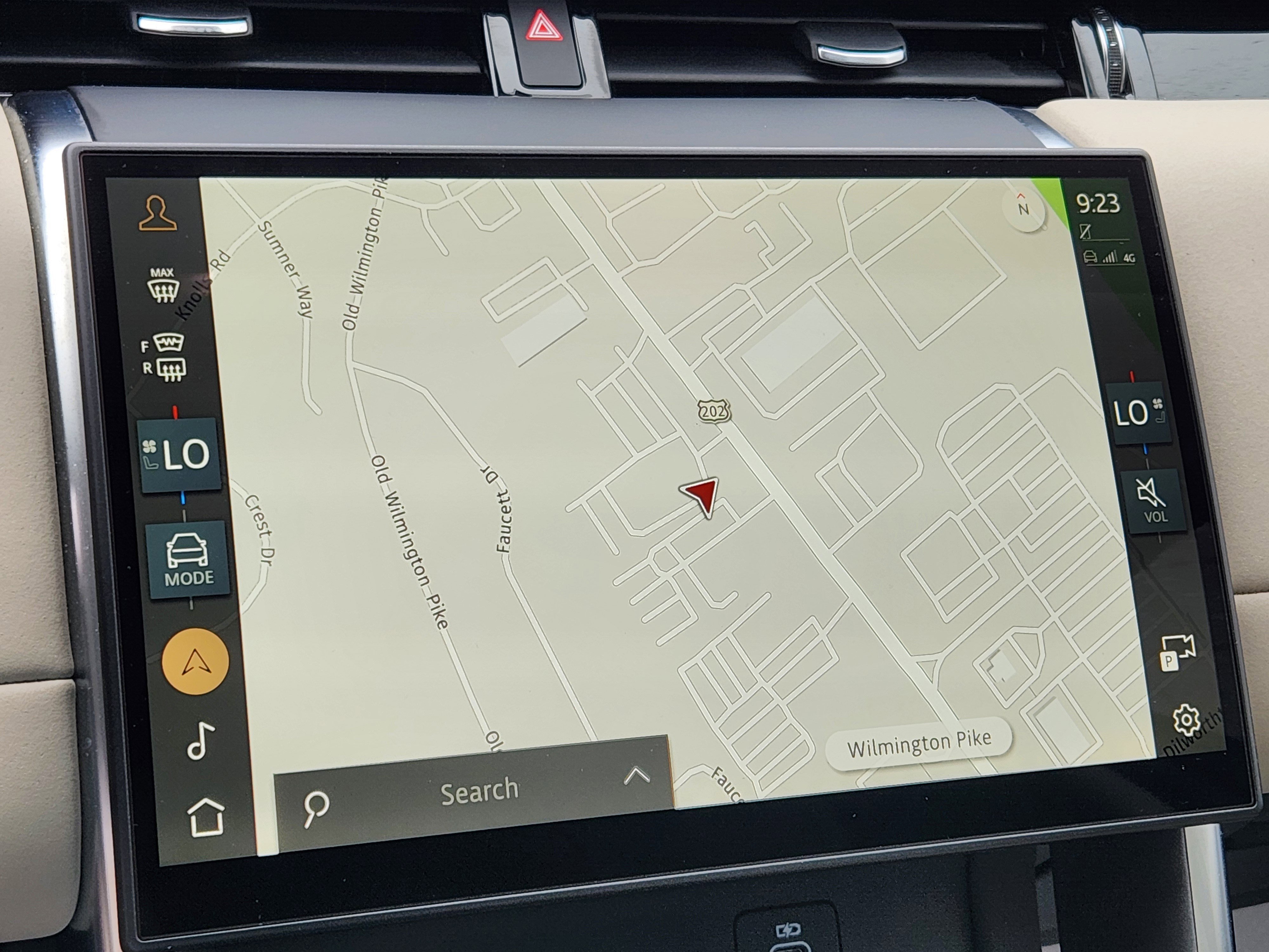 Certified 2025 Land Rover Discovery Sport S image 21