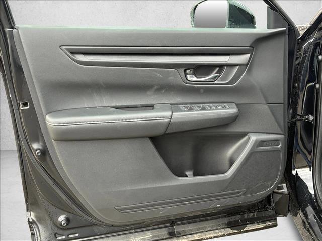 Used 2025 Honda CR-V LX image 11