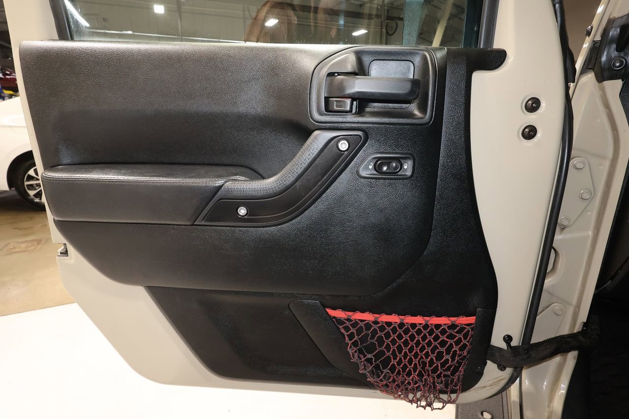 Used 2017 Jeep Wrangler Unlimited Rubicon image 20