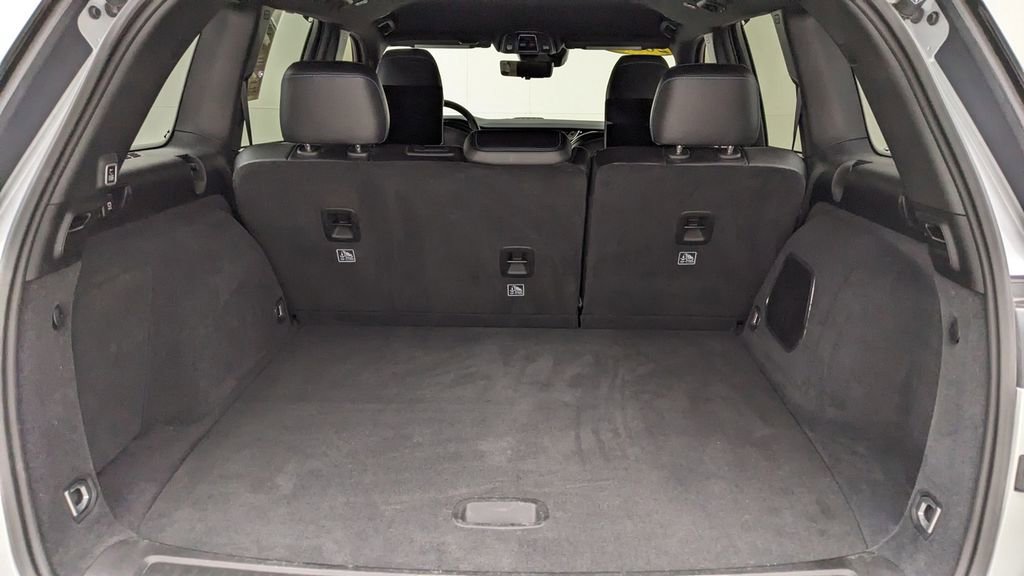Used 2022 Jeep Grand Cherokee Trailhawk w/ Rear Seat Video Group 1 image 7