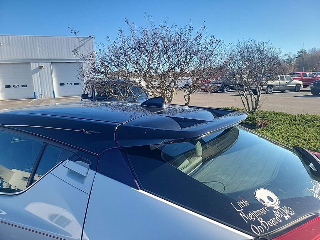 Used 2021 Toyota C-HR Limited image 14