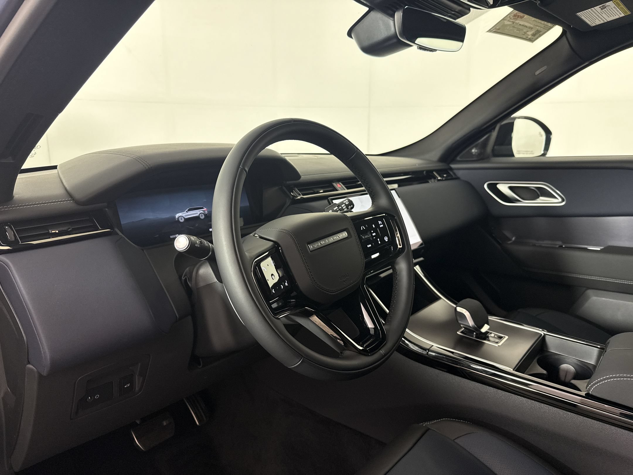 New 2026 Land Rover Range Rover Velar Belgravia AWD/4WD image 4