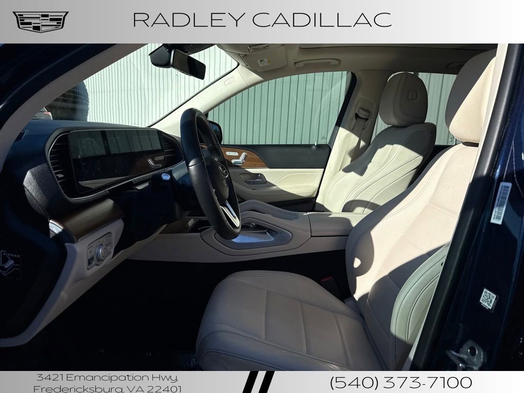 Used 2022 Mercedes-Benz GLE 350 4MATIC w/ AMG Line Exterior image 4