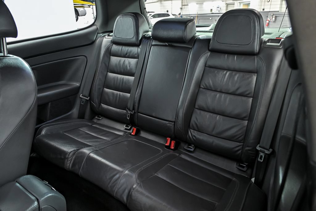 Used 2008 Volkswagen R32 AWD/4WD image 15