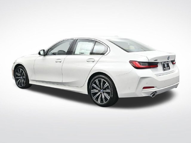 New 2026 BMW 330i xDrive Sedan w/ Premium Package AWD/4WD image 7
