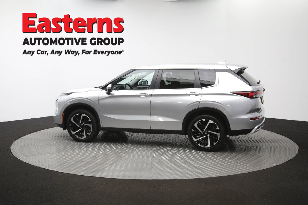 Used 2024 Mitsubishi Outlander SE AWD/4WD image 62