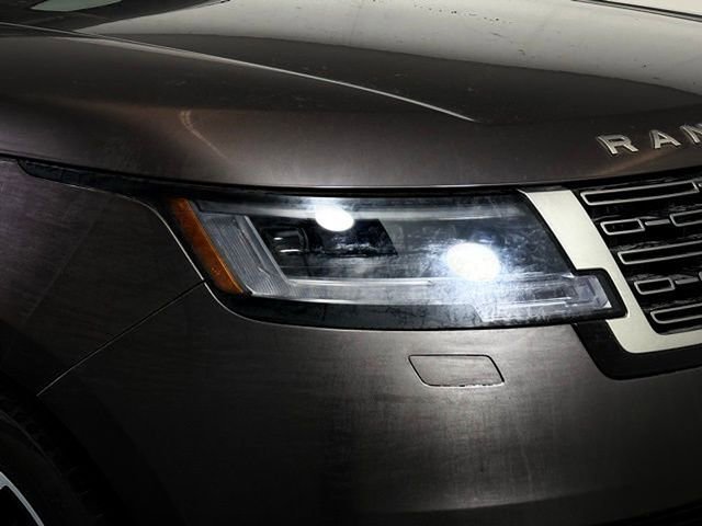 New 2025 Land Rover Range Rover SE image 15