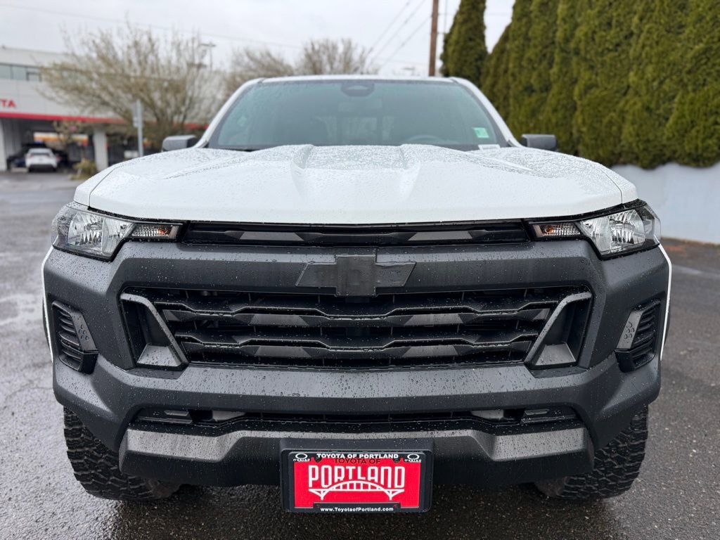 Used 2024 Chevrolet Colorado Trail Boss image 3