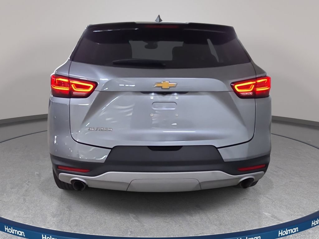 Used 2025 Chevrolet Blazer LT FWD image 8