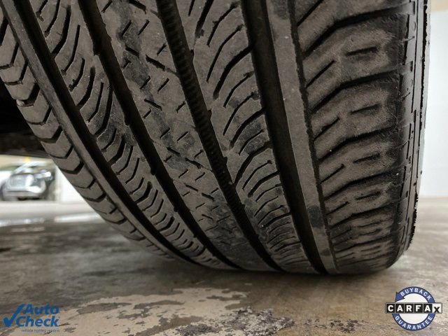 Used 2017 Jeep Cherokee Overland w/ Technology Group image 96