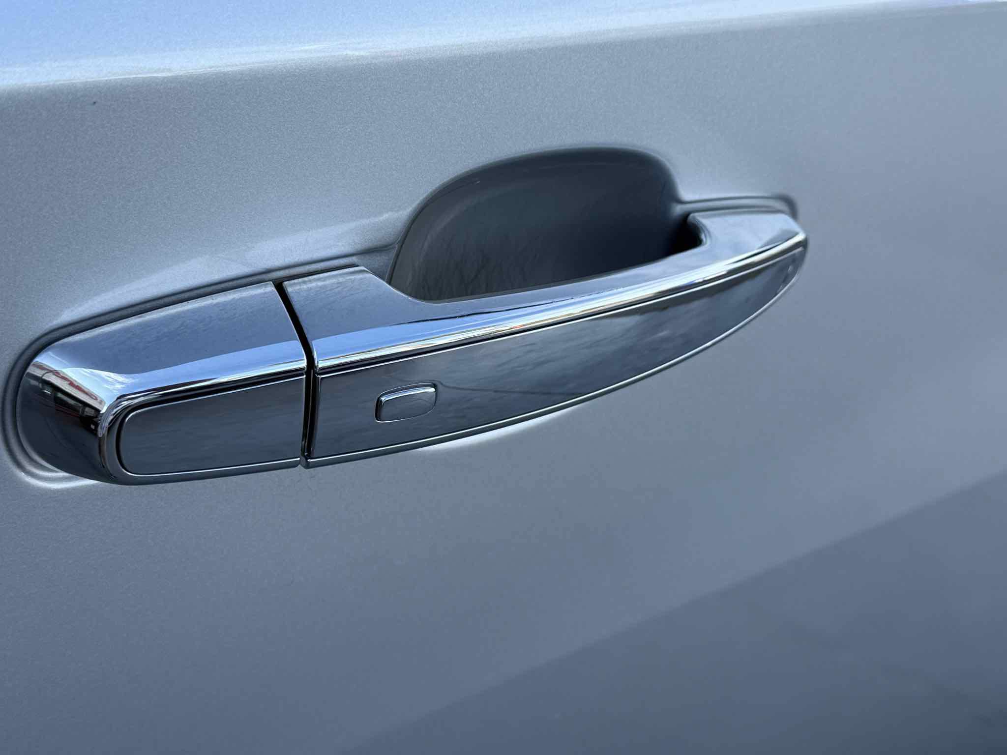 Used 2018 Chevrolet Traverse Premier image 41