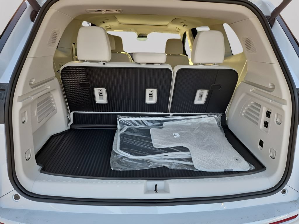 New 2026 Buick Enclave Avenir w/ Super Cruise Package FWD image 46