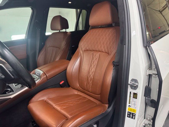 Used 2022 BMW X7 M50i AWD/4WD image 18