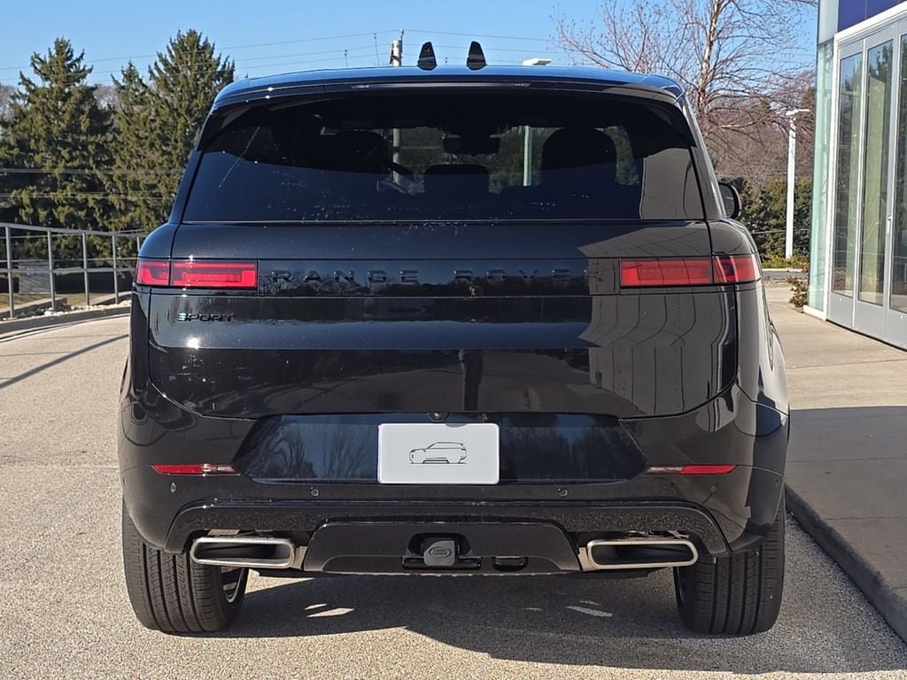 New 2026 Land Rover Range Rover Sport Dynamic SE AWD/4WD image 4