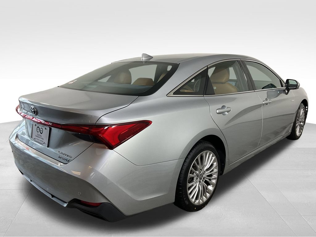 Used 2021 Toyota Avalon Limited w/ Advanced Safety Package FWD image 9