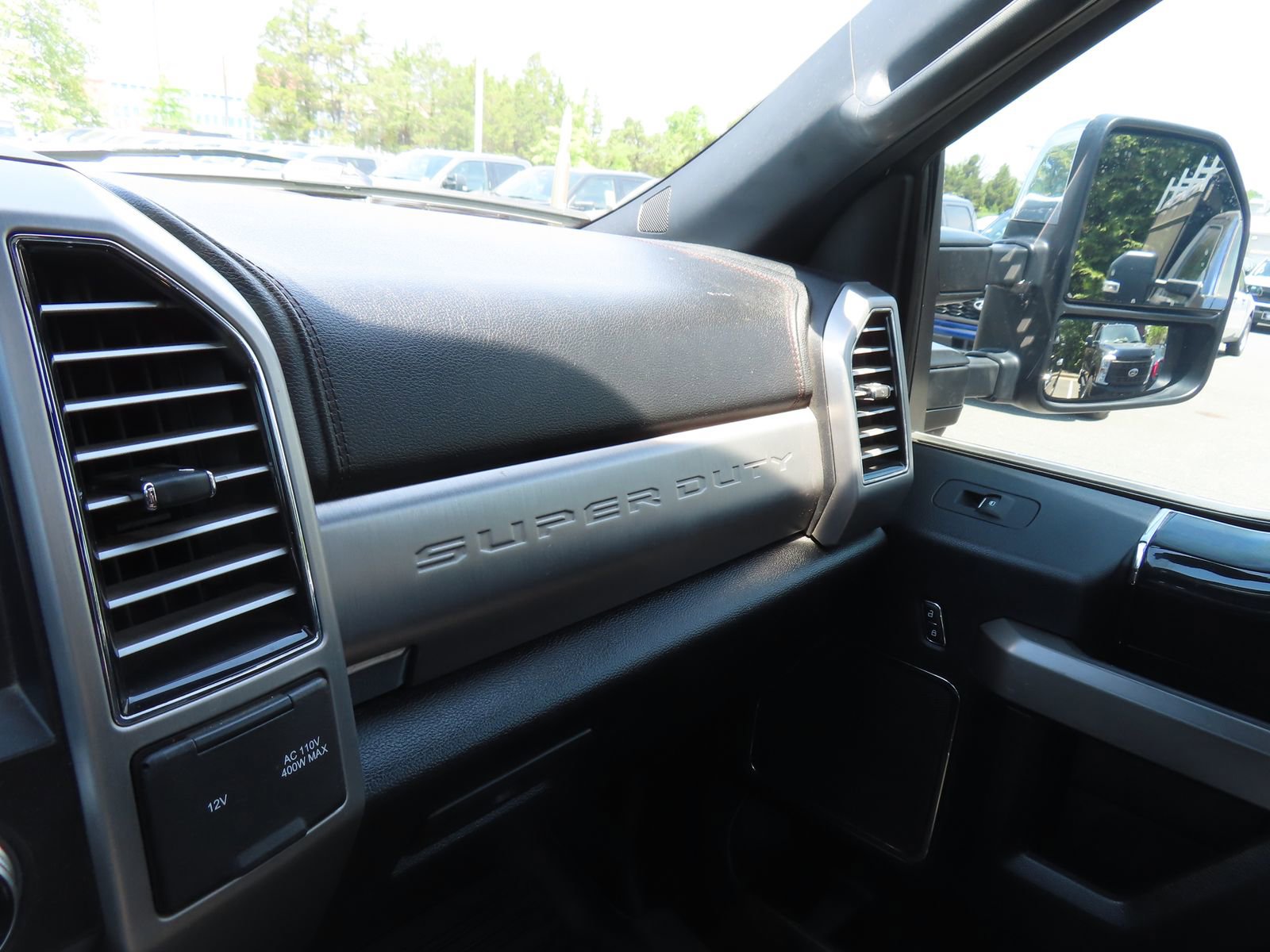 Used 2020 Ford F250 Platinum w/ FX4 Off-Road Package AWD/4WD image 25