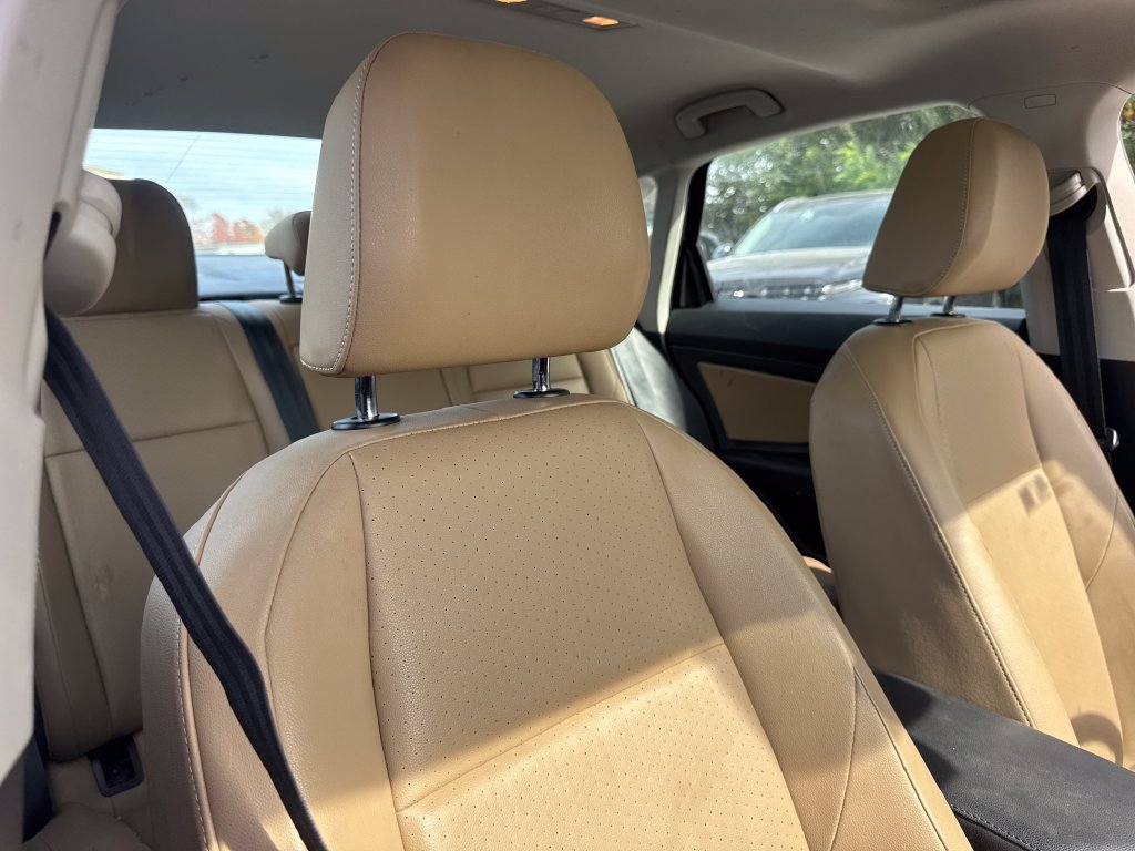 Used 2019 Volkswagen Jetta SEL w/ Cold Weather Package FWD image 24