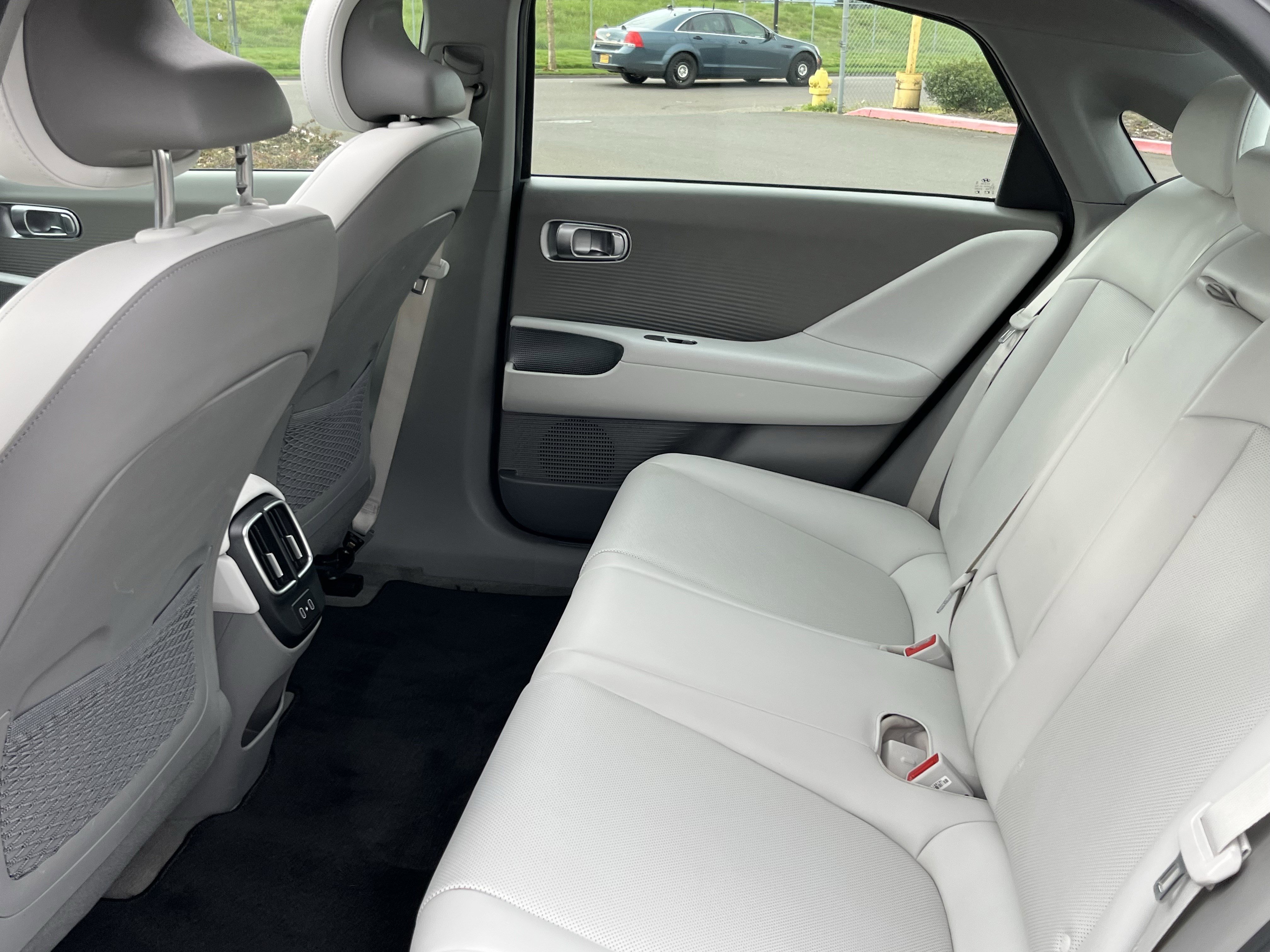 Used 2024 Hyundai Ioniq 6 Limited image 13