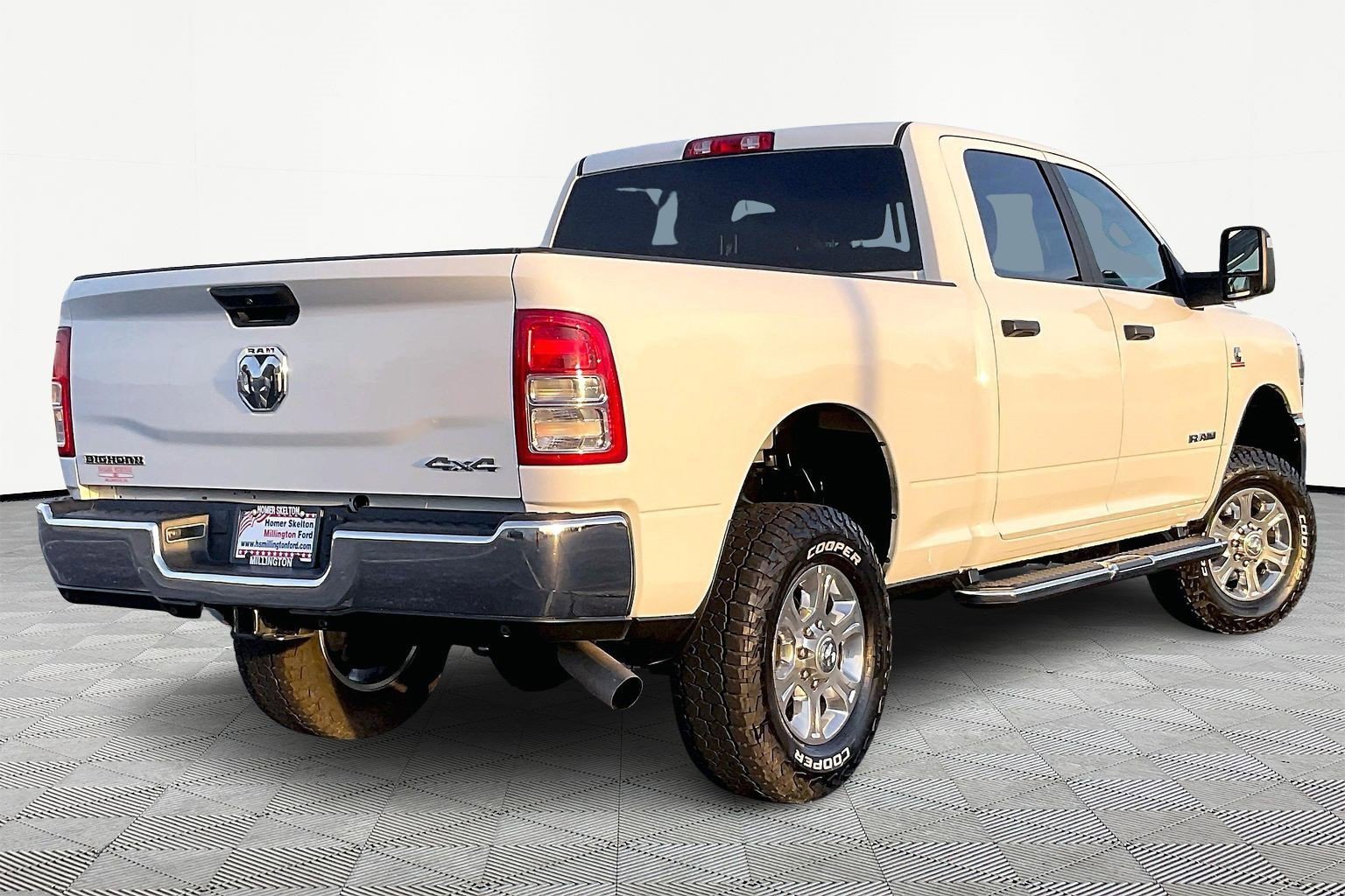 Used 2024 RAM 2500 Big Horn w/ Off Road Package image 11