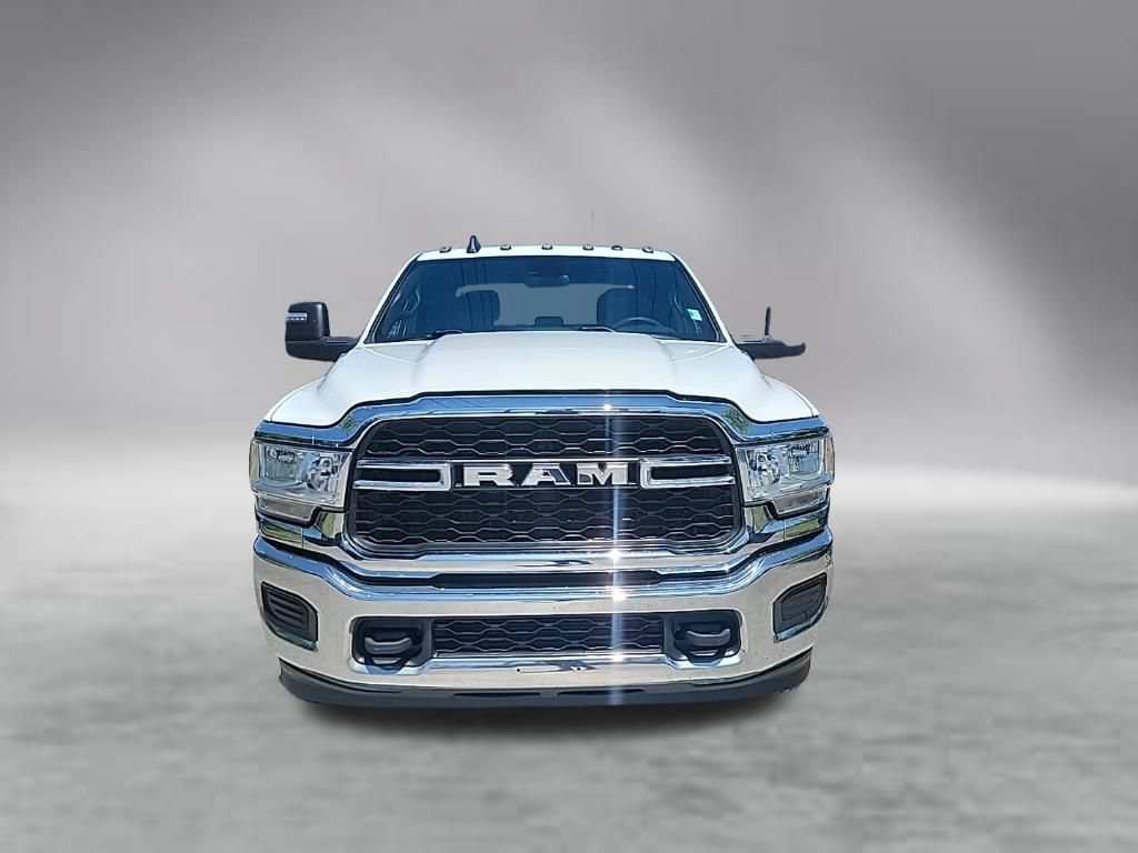 Used 2024 RAM 3500 Tradesman w/ Chrome Appearance Group AWD/4WD image 2