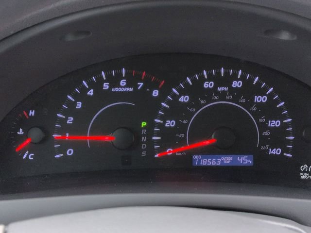 Used 2011 Toyota Camry image 14