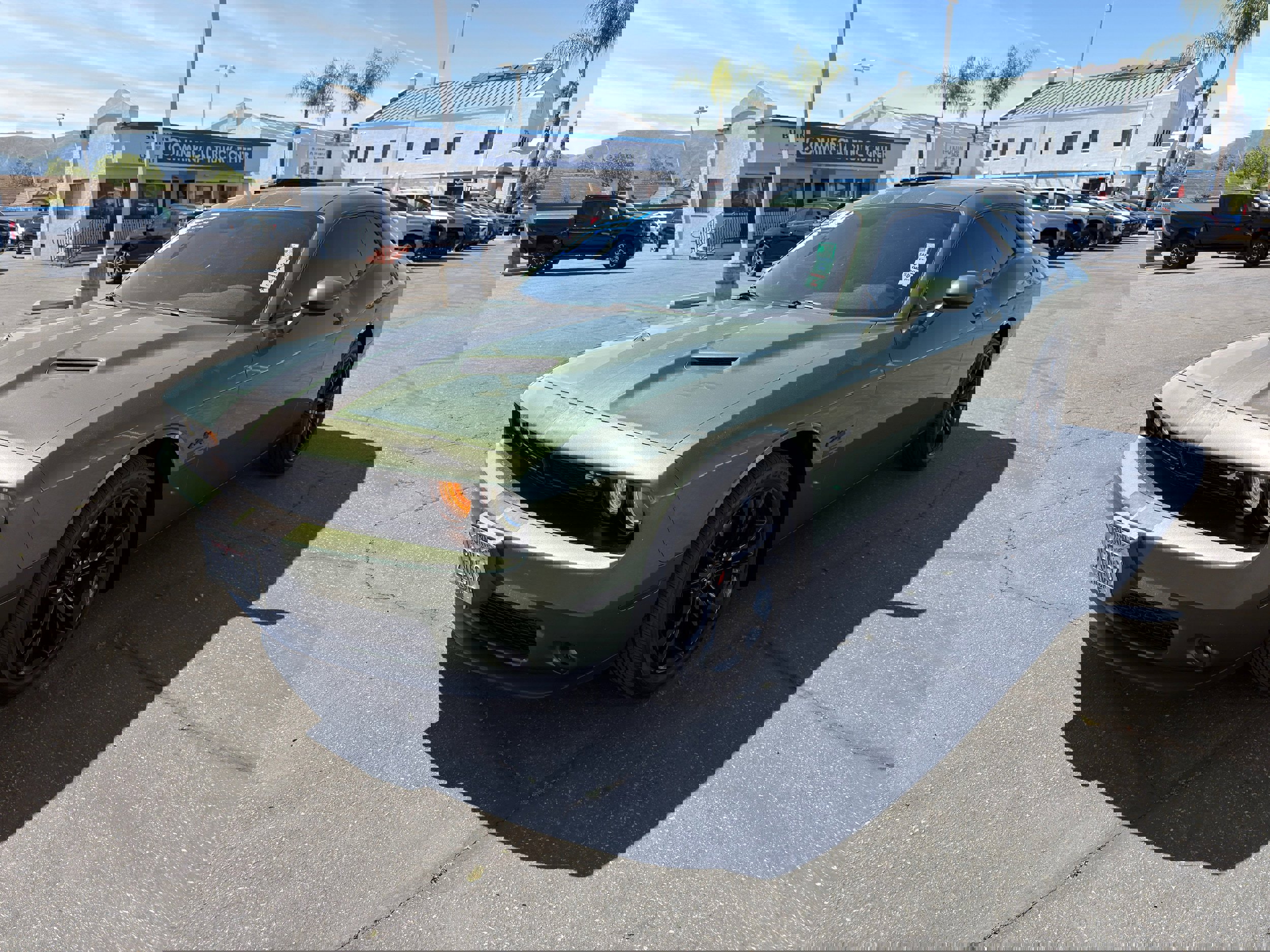 Used 2018 Dodge Challenger SXT w/ Blacktop Package image 4