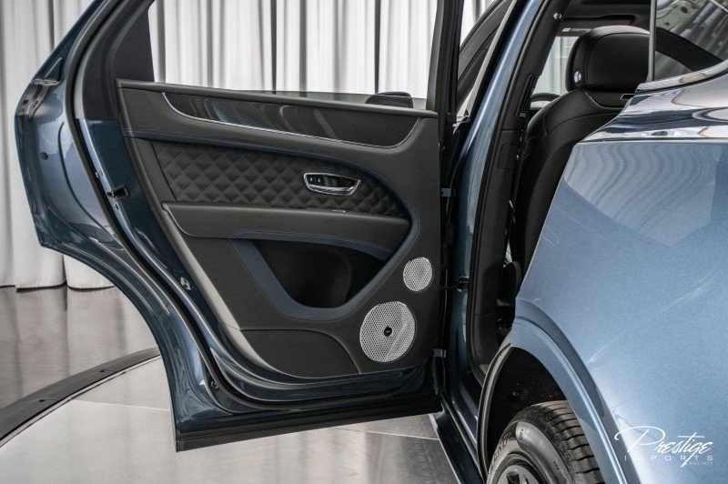 Used 2023 Bentley Bentayga Speed image 65