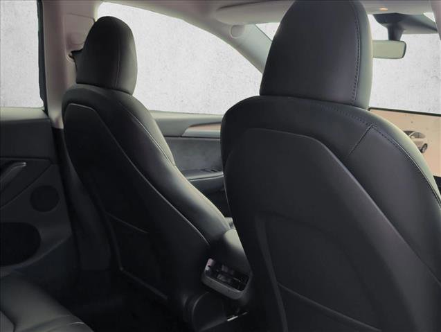 Used 2023 Tesla Model Y Long Range image 19