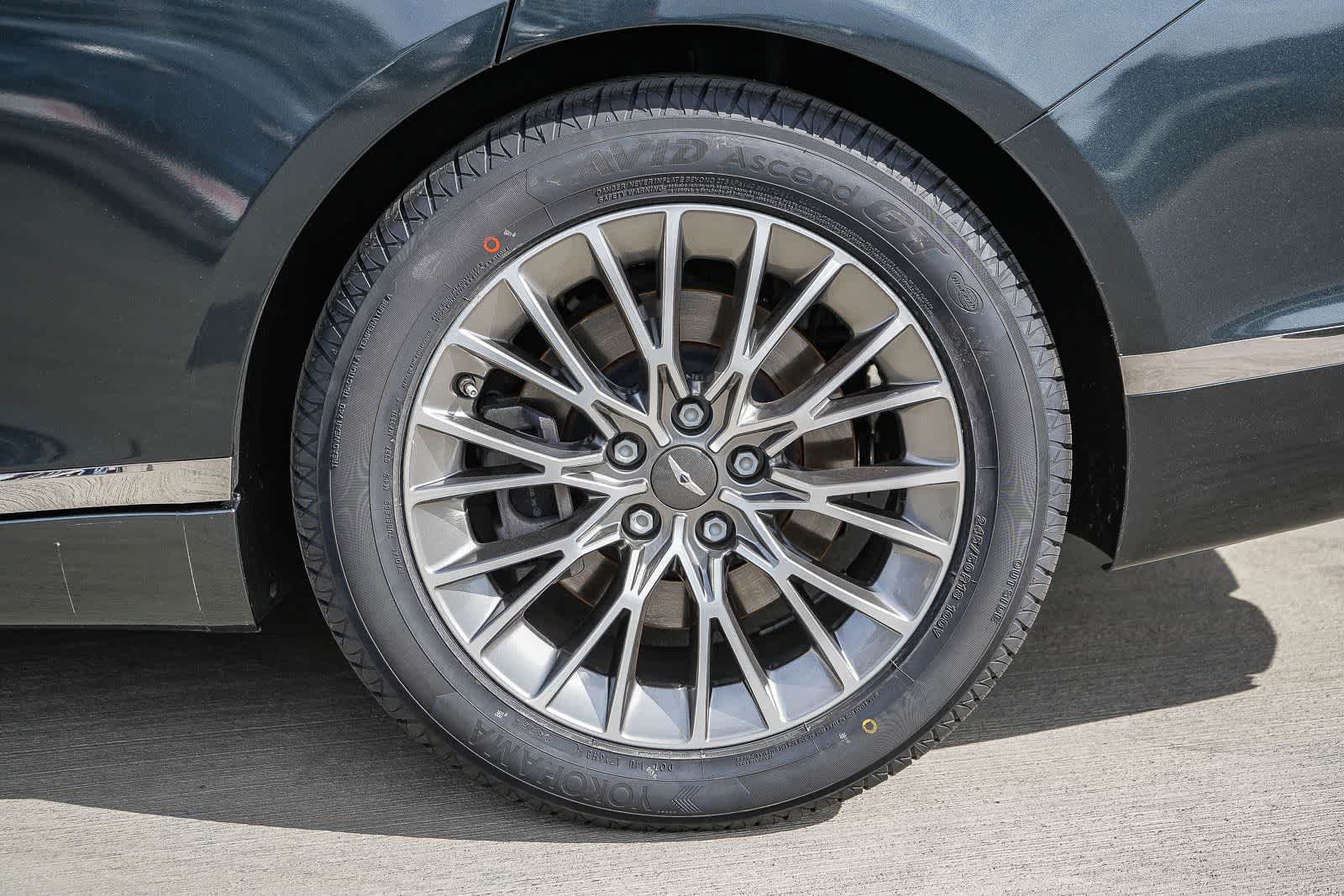 Used 2022 Genesis G80 2.5T RWD image 11