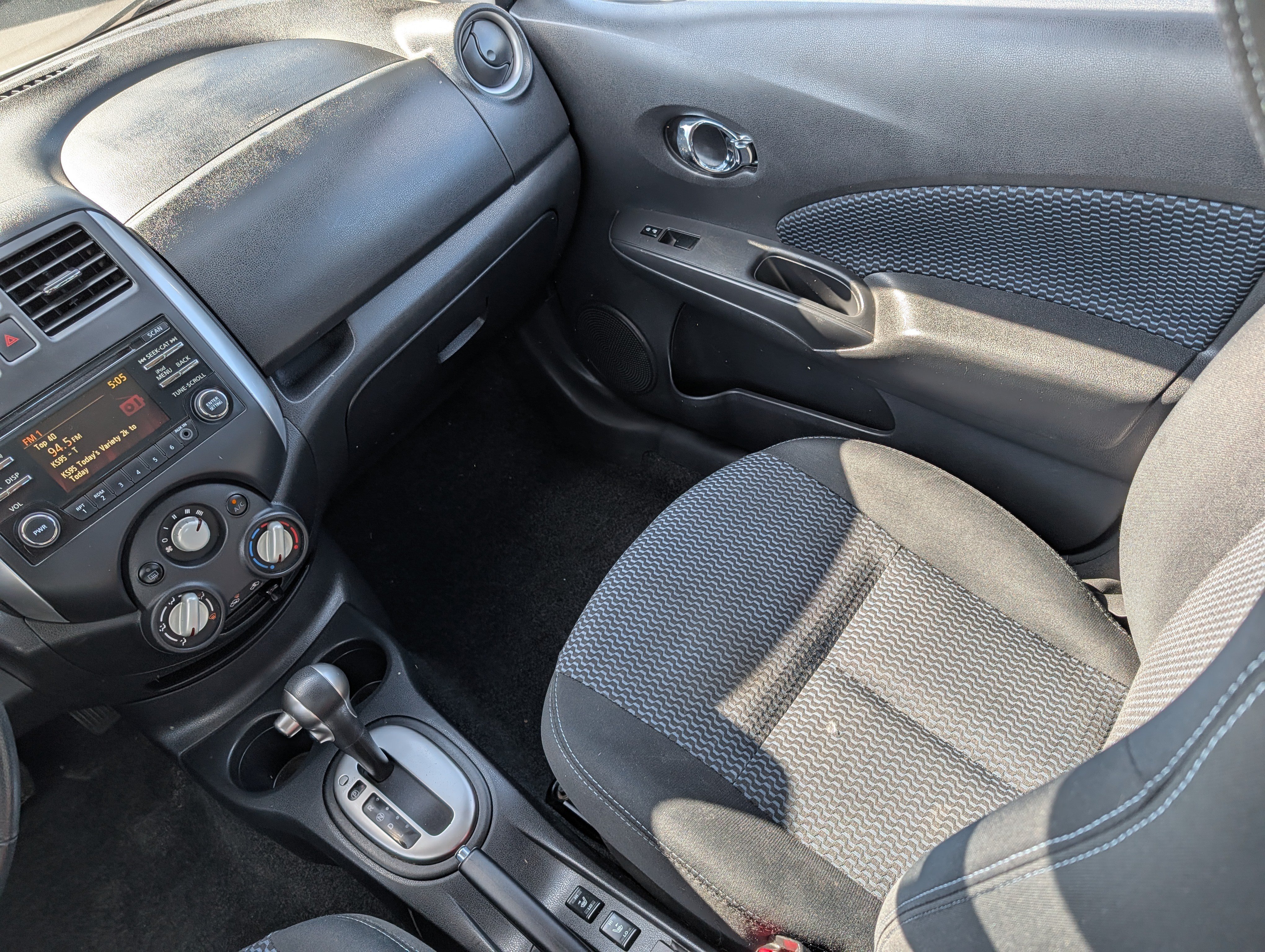 Used 2014 Nissan Versa Note SV w/ SL Package FWD image 11