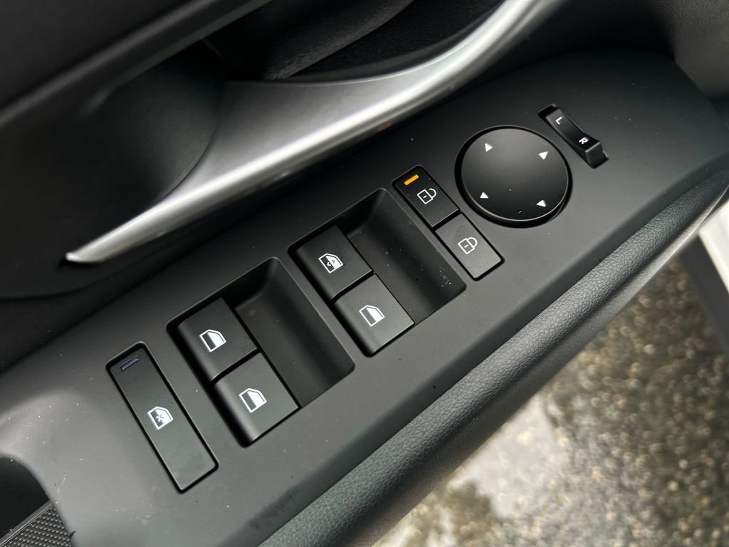 New 2026 Hyundai Santa Cruz SE image 17