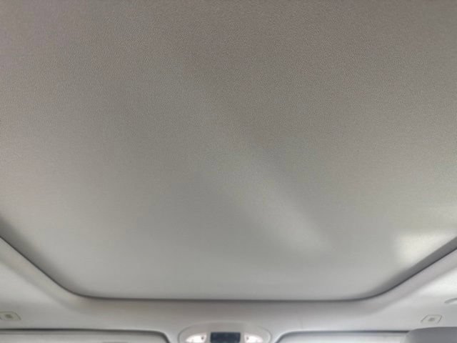 Used 2018 Chrysler Pacifica Limited FWD image 32