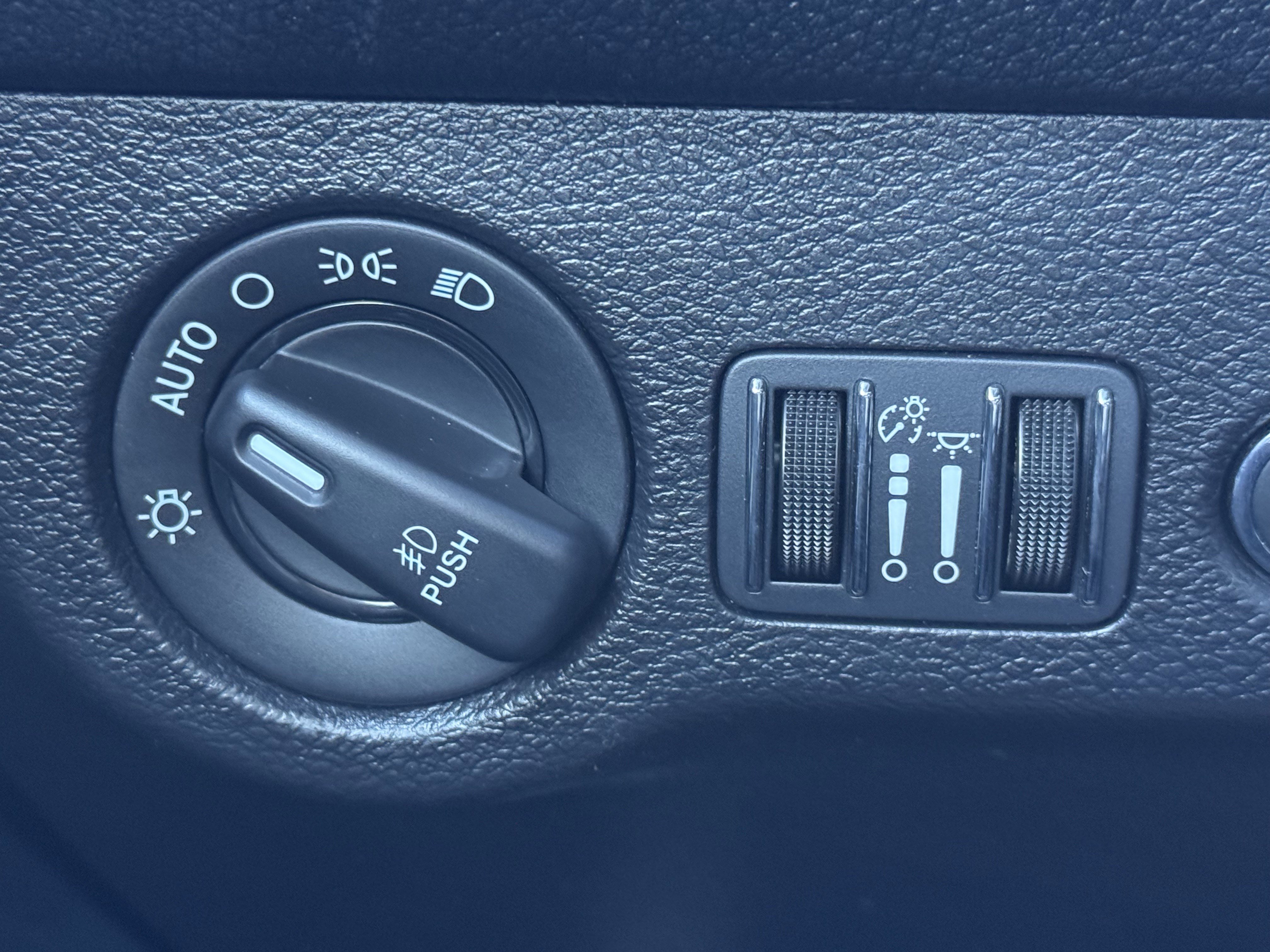 Used 2021 Dodge Challenger SXT w/ Blacktop Package image 15