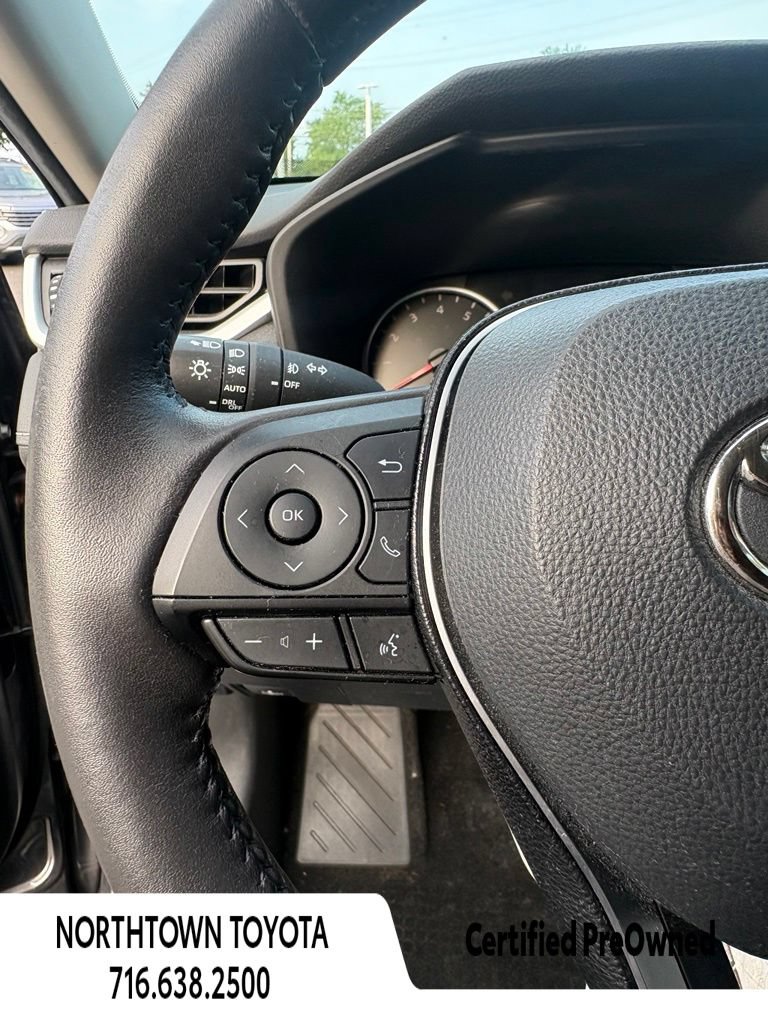 Used 2020 Toyota RAV4 XLE w/ Convenience Package AWD/4WD image 19