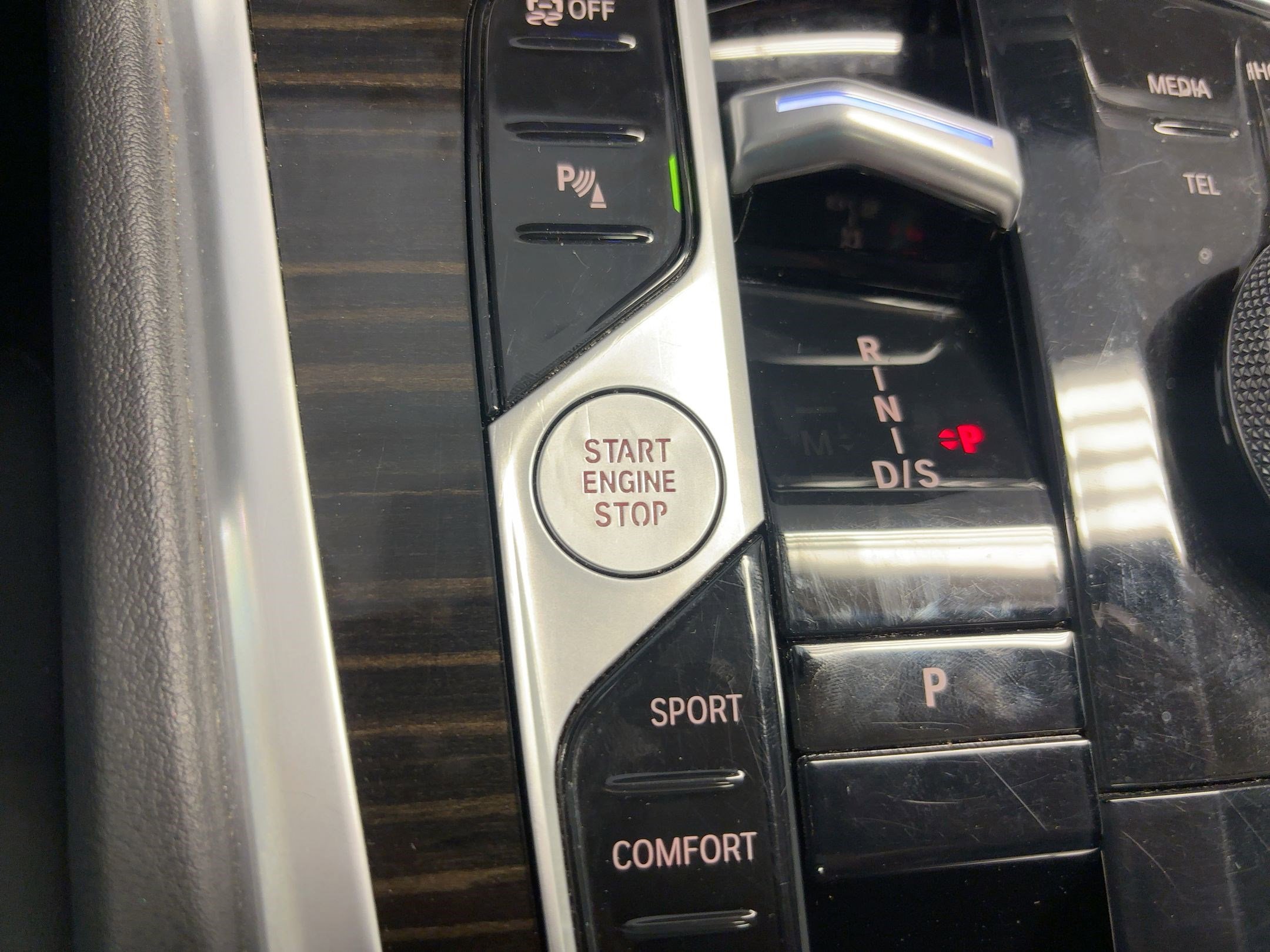 Certified 2024 BMW X6 xDrive40i image 27