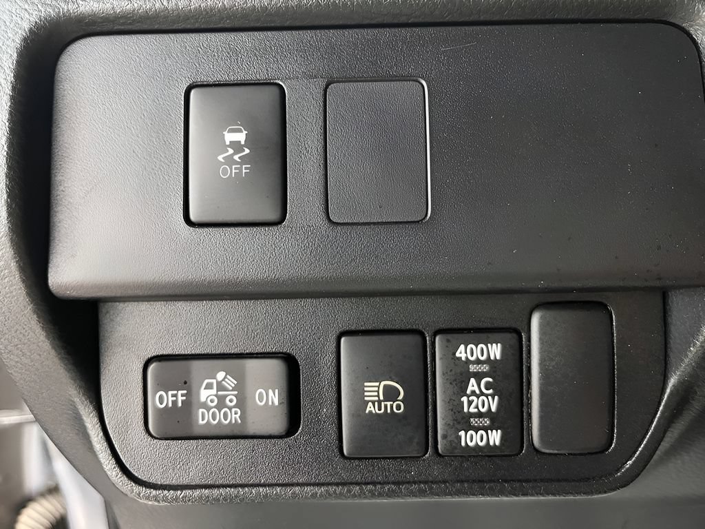 Used 2021 Toyota Tacoma TRD Off-Road w/ Technology Package AWD/4WD image 20