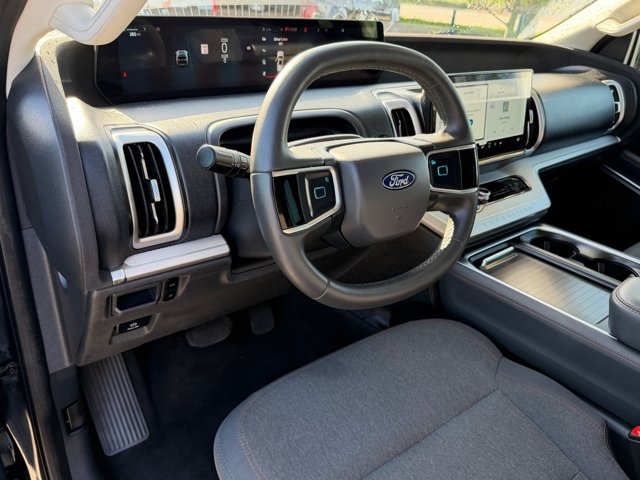 Used 2025 Ford Expedition Max Active RWD image 29