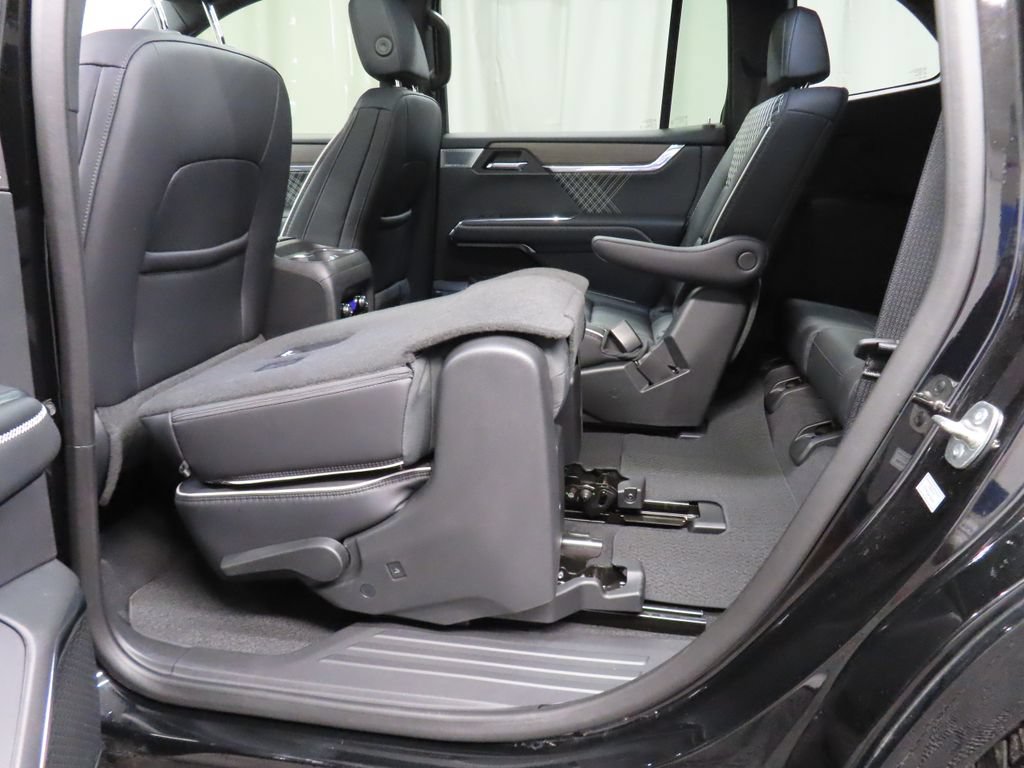Used 2025 GMC Acadia Denali w/ Super Cruise Package AWD/4WD image 59