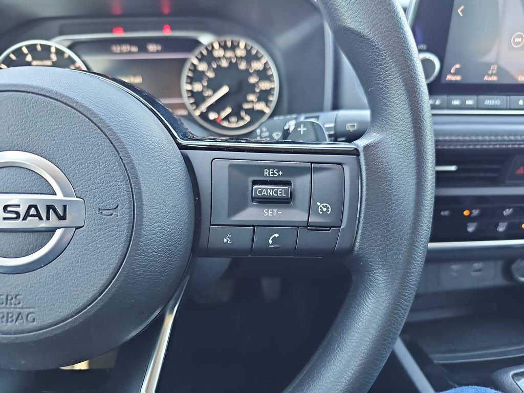 Used 2021 Nissan Rogue S image 23