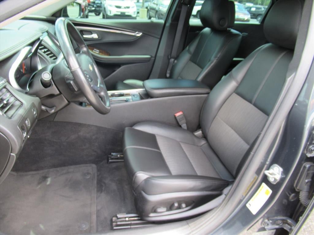 Used 2014 Chevrolet Impala LT FWD image 17