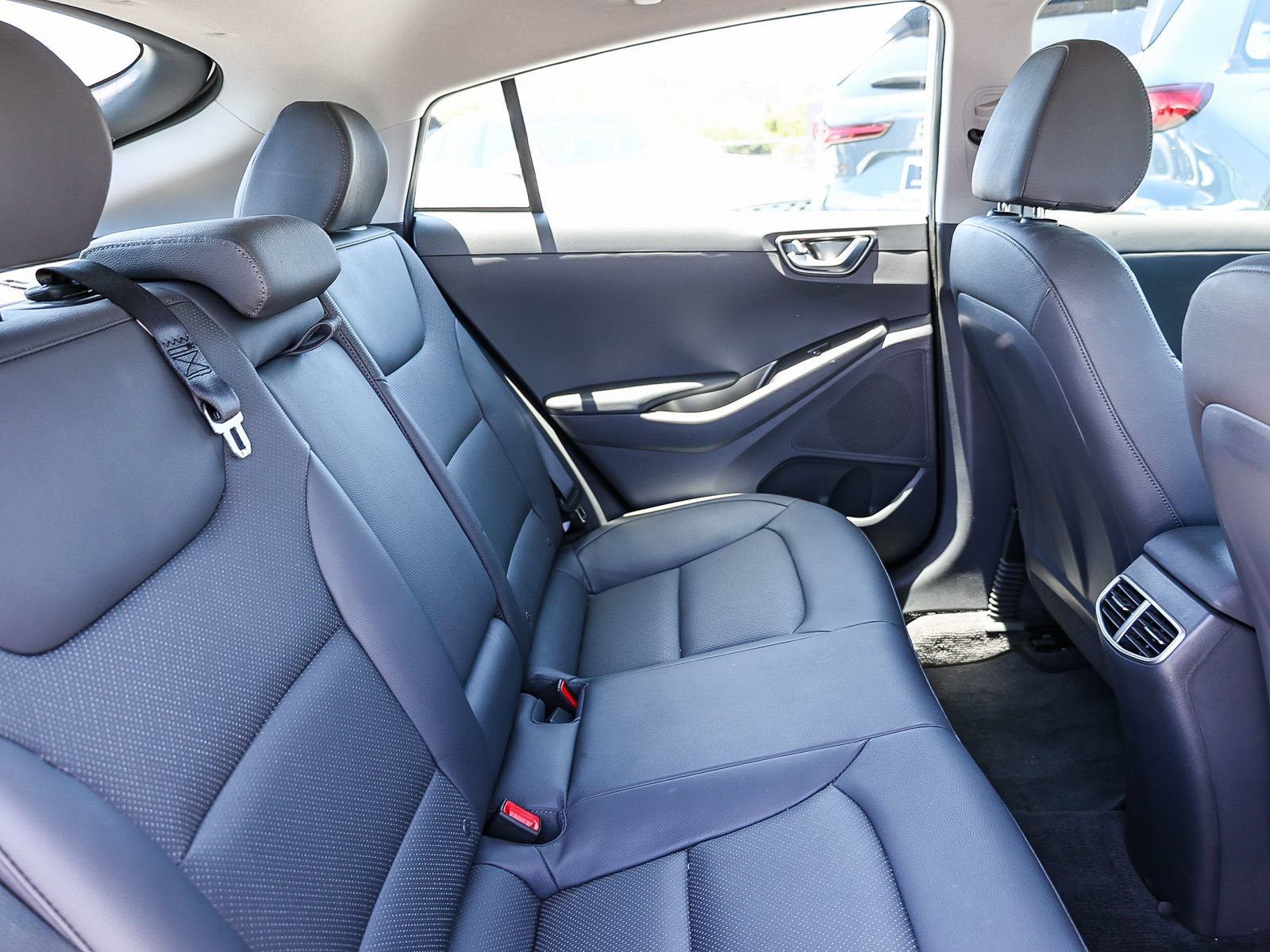 Used 2020 Hyundai Ioniq Limited FWD image 20