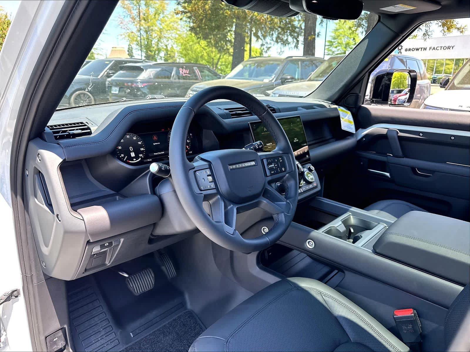 New 2026 Land Rover Defender 110 X-Dynamic SE AWD/4WD image 8