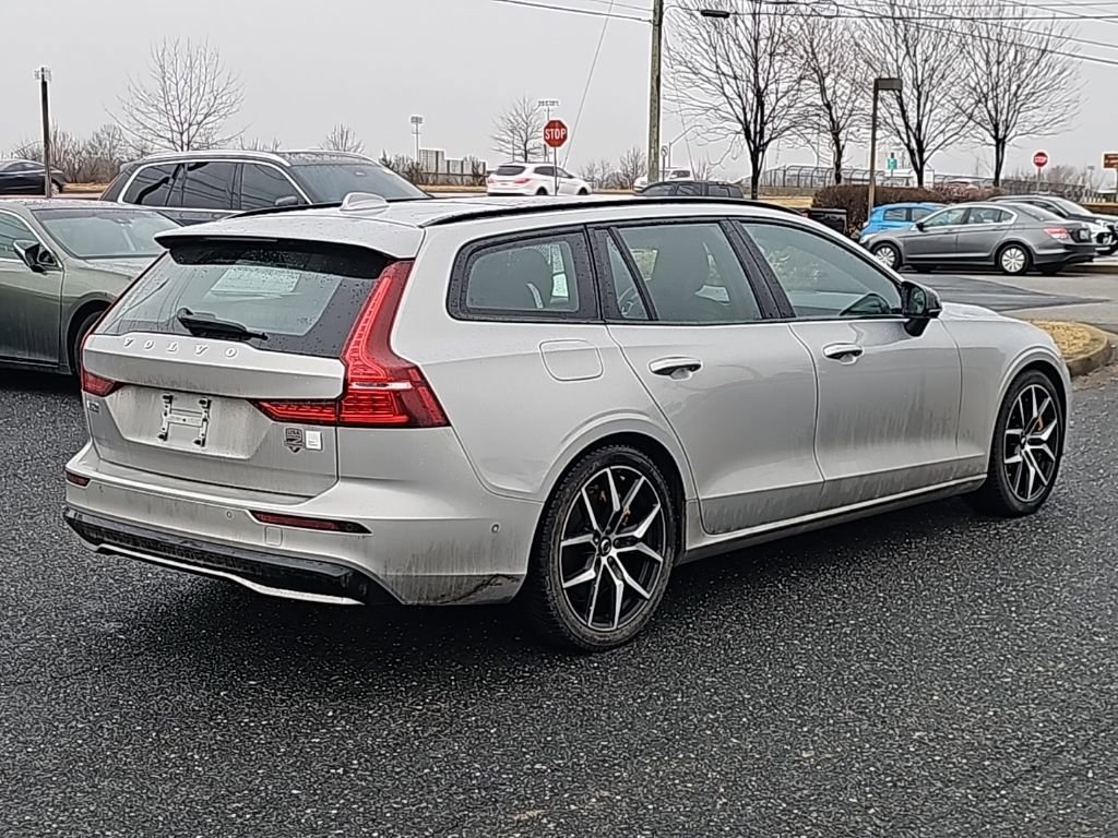 Used 2024 Volvo V60 T8 Polestar image 12