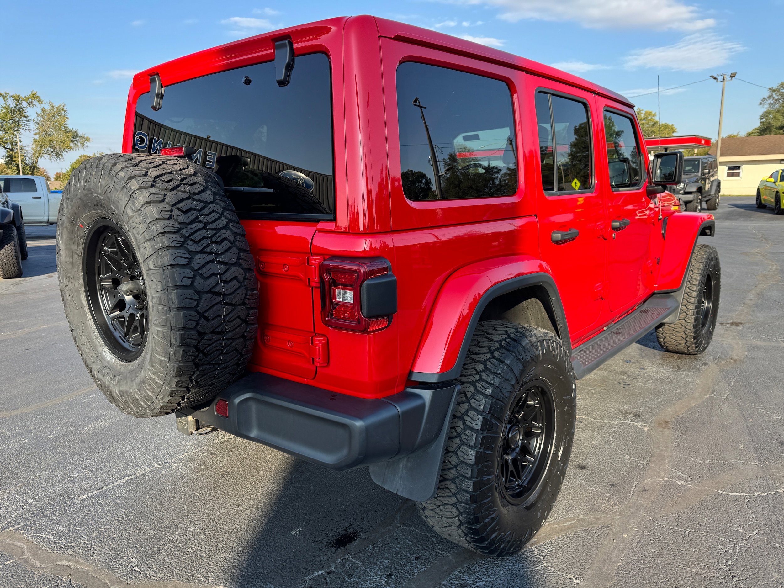 Used 2021 Jeep Wrangler Unlimited Sahara image 7
