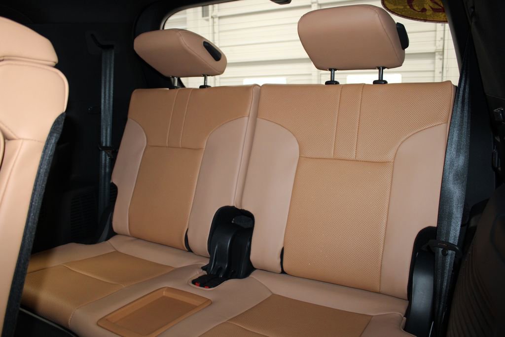 Used 2025 Lexus LX 700h Luxury image 27