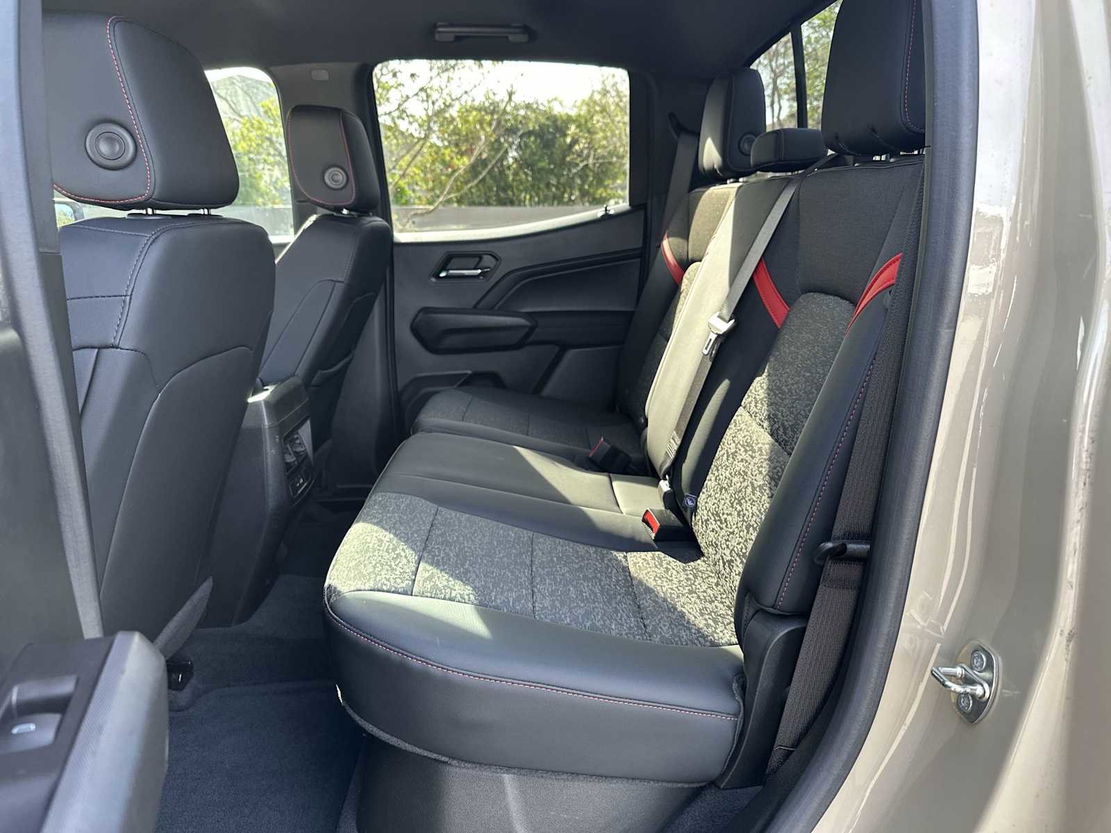 Certified 2023 Chevrolet Colorado Z71 w/ Z71 Convenience Package 2 image 17